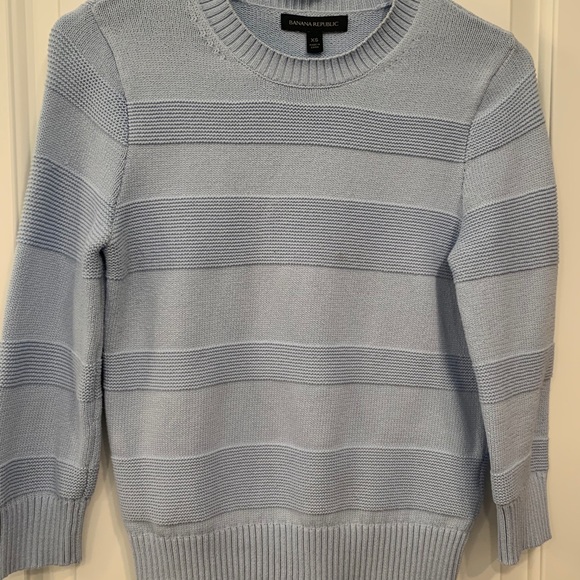 Banana Republic Three Quarter Sleeves BabyBlue Sweeter Scooped Neck Size XS - Picture 1 of 4
